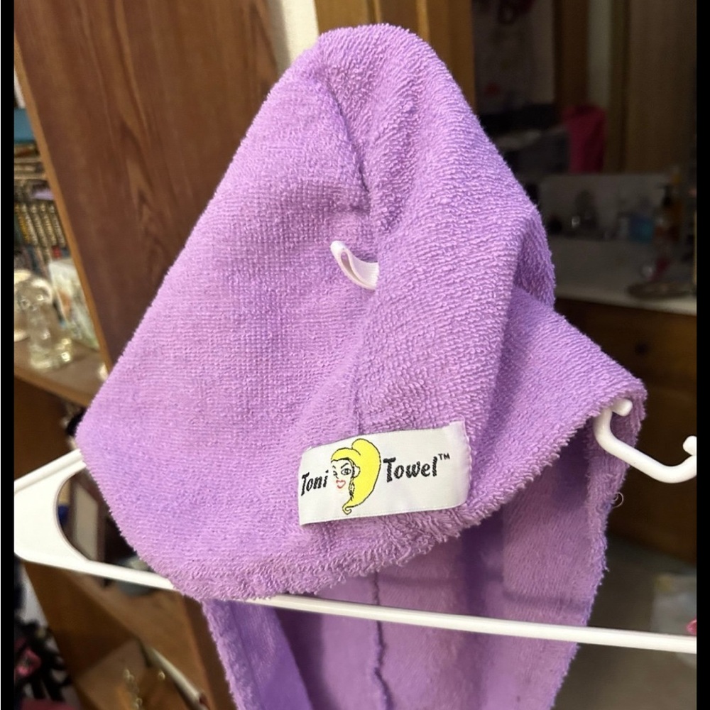 Vintage Toni Towel Hair Towel. Pretty purple color. Never used. 100% Cotton